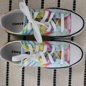 Girls Converse